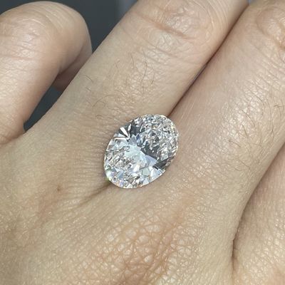 Бесцветный 10 Моха Лабораторный овальный СВД выращенные бриллианты 2.0ct-2.5ct IGI сертифицированный