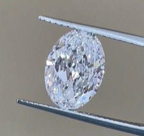 Большой лабораторный белый бриллиант оптовая цена 4CT овальный рез без цвета с сертификатом IGI